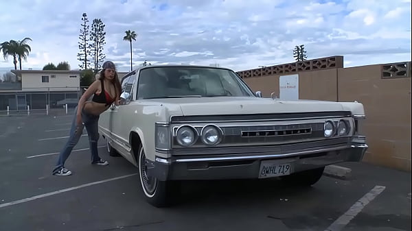 She Wants Sex But Doesn’t Want A Relationship, So She Picks On A Random Guy And Fucks With Him In The Garage Brazzers Sex Photos